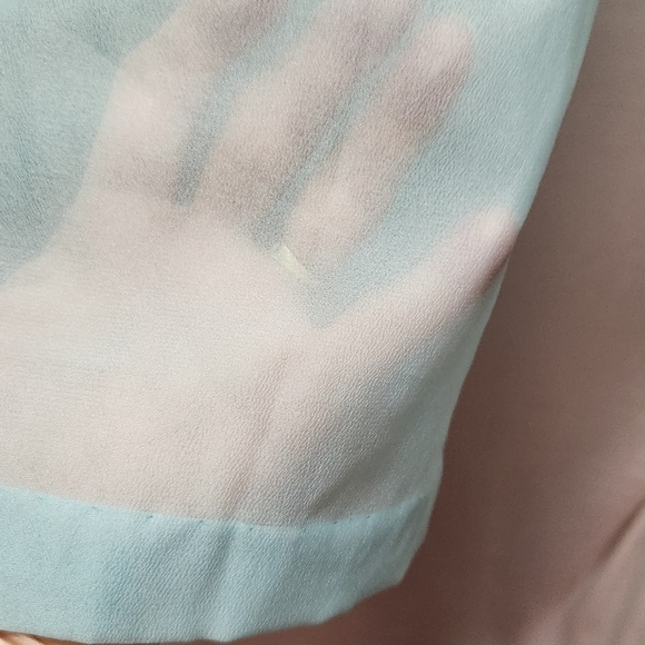 Light green sheer long sleeve Twiggy stand-up Collar Dress applied Decorations. - Picture 4 of 7